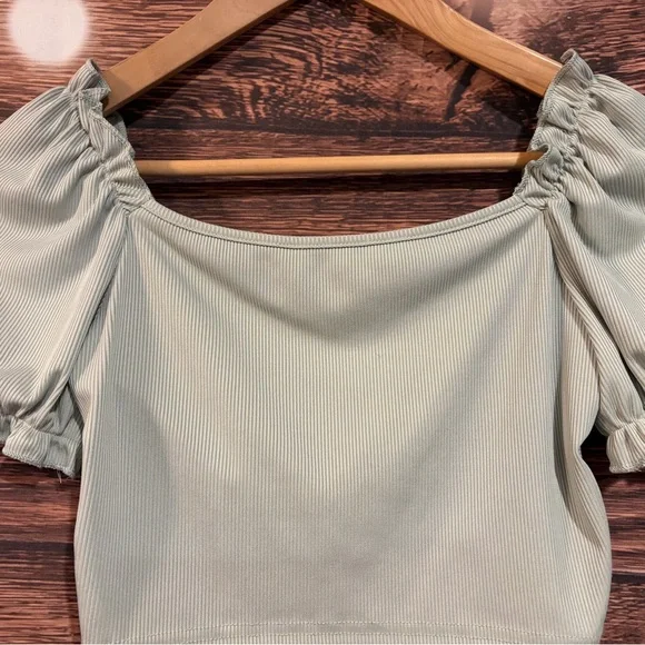 SHEIN Puff Sleeve Crop Top - Light Gray - Picture 2 of 12